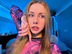 Live show preview for -VikkiL0vesCheese-