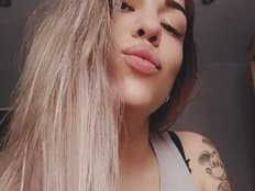 Live show preview for Niki233221