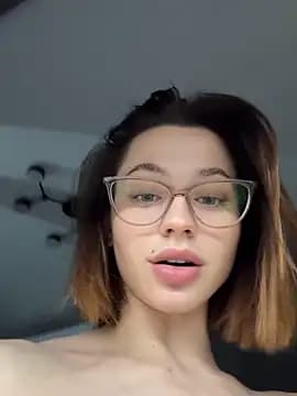 Live show preview for Camilla_Railian