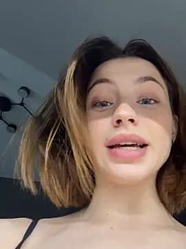 Live show preview for Camilla_Railian