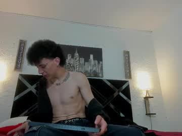 Live show preview for adriano_bigcock
