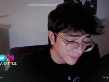 Live show preview for juancamroom
