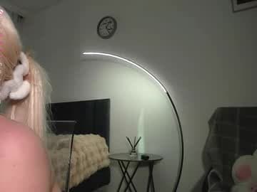 Live show preview for kaya_davis