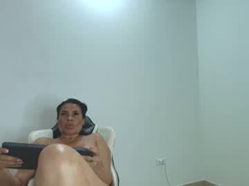 Live show preview for perla_milf4u