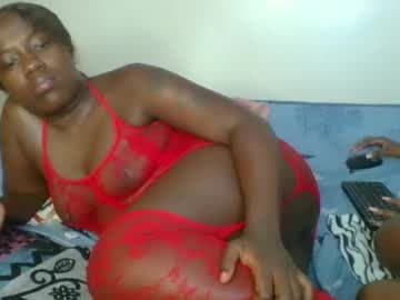 Live show preview for queen_mira