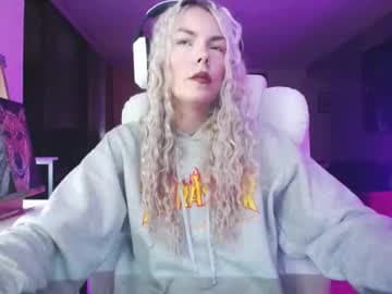 Live show preview for tinykylie